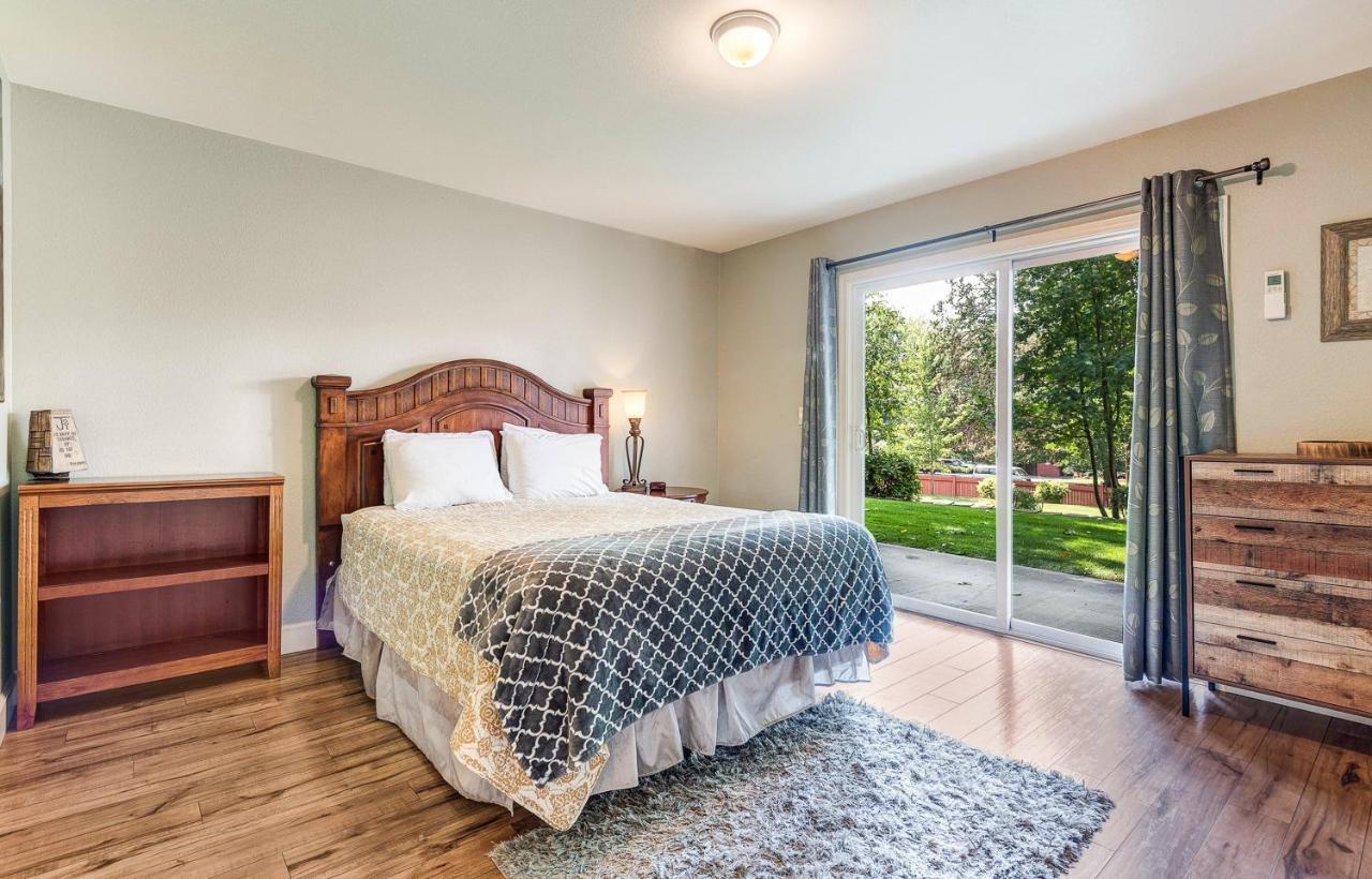 Pioneer Park Rentals Downtown Бенд Екстериор снимка