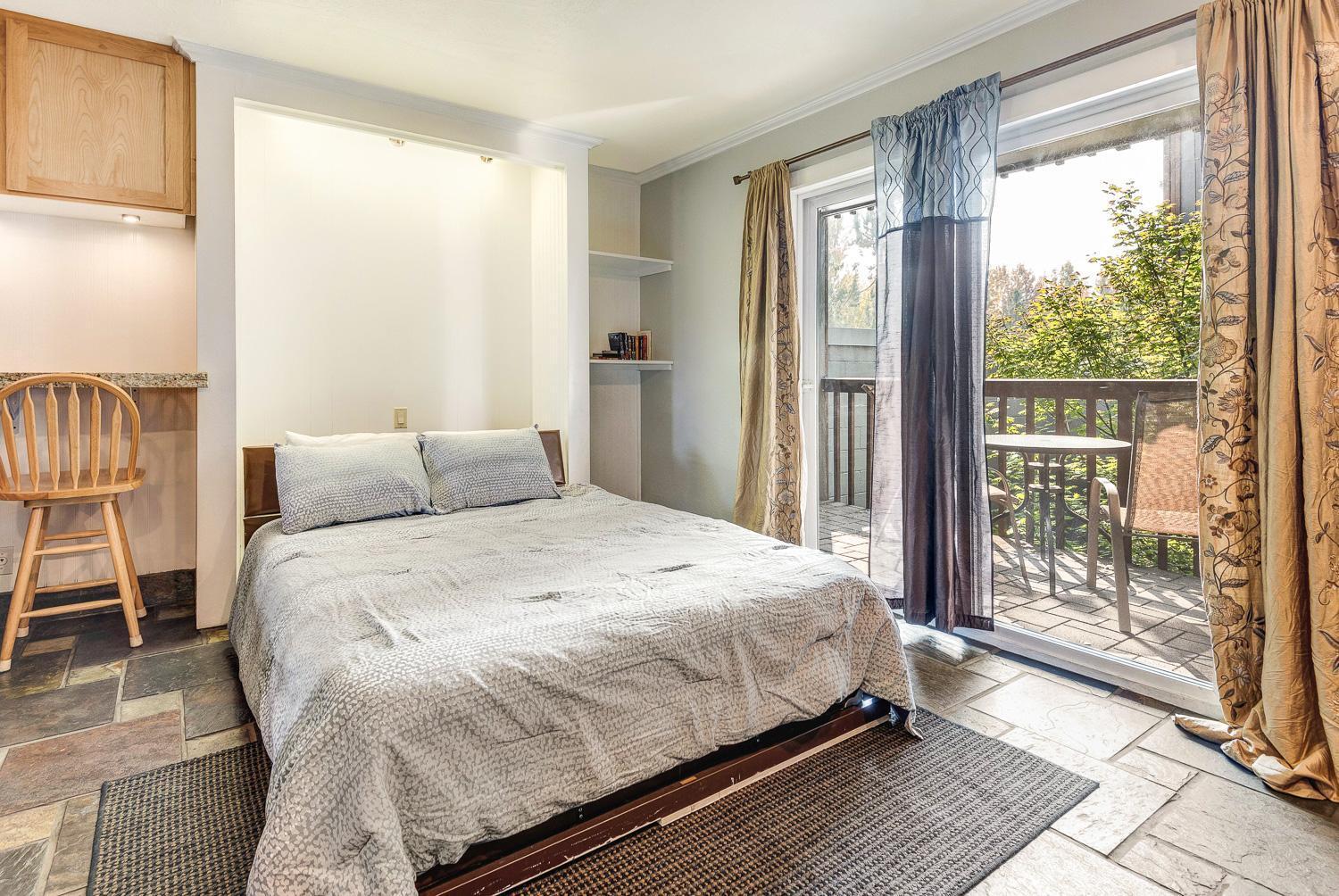 Pioneer Park Rentals Downtown Бенд Стая снимка